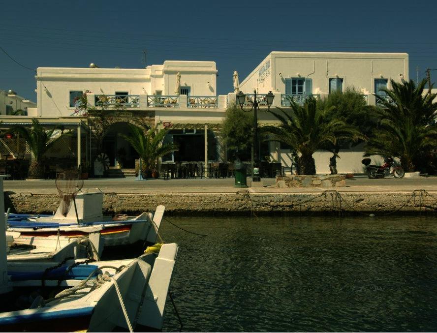 Hotel Mantalena Antiparos Town Екстериор снимка