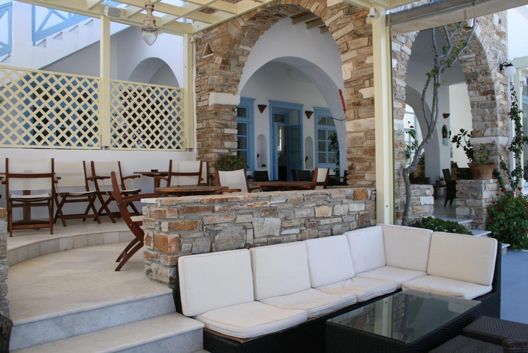 Hotel Mantalena Antiparos Town Екстериор снимка