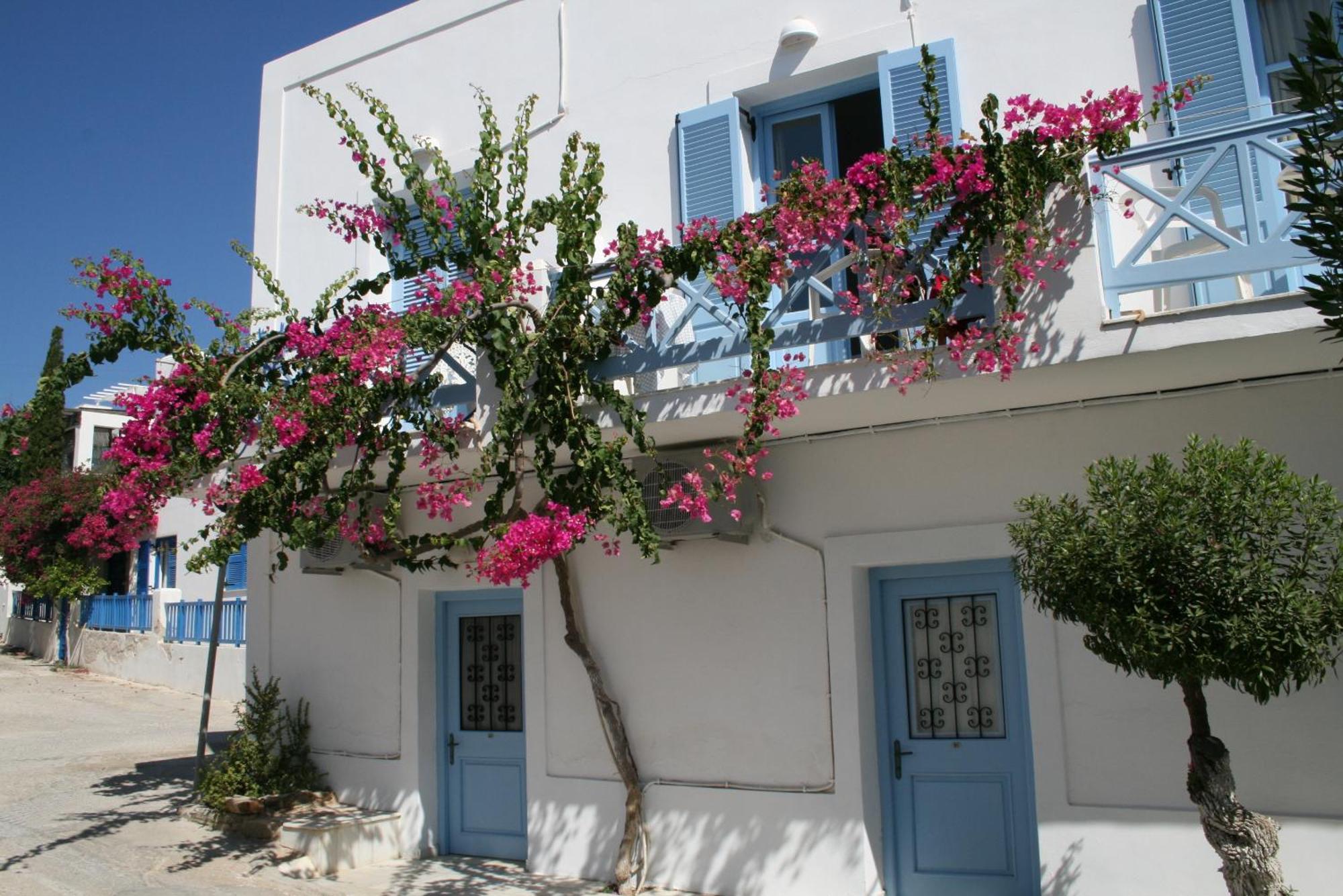 Hotel Mantalena Antiparos Town Екстериор снимка
