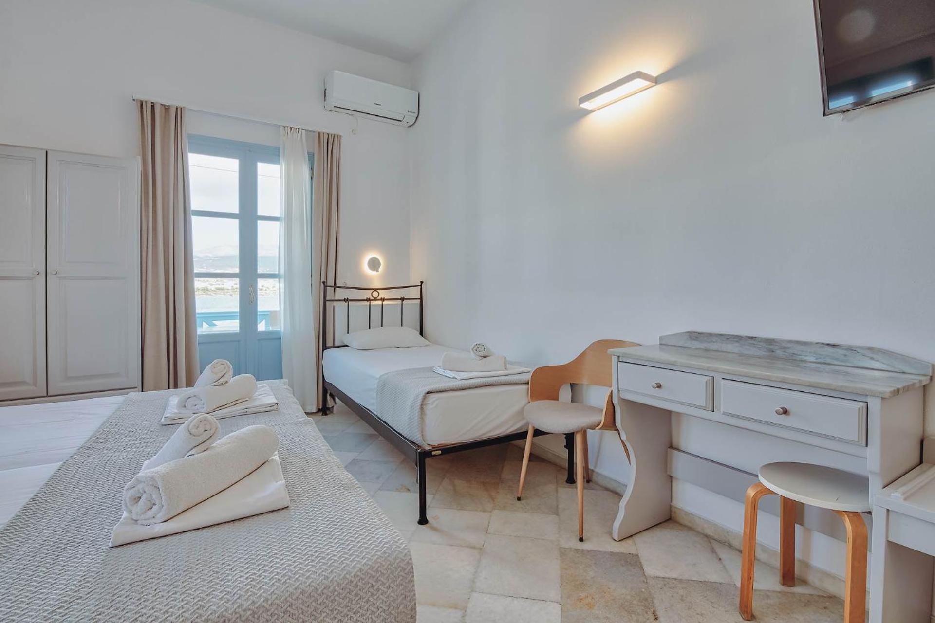 Hotel Mantalena Antiparos Town Екстериор снимка