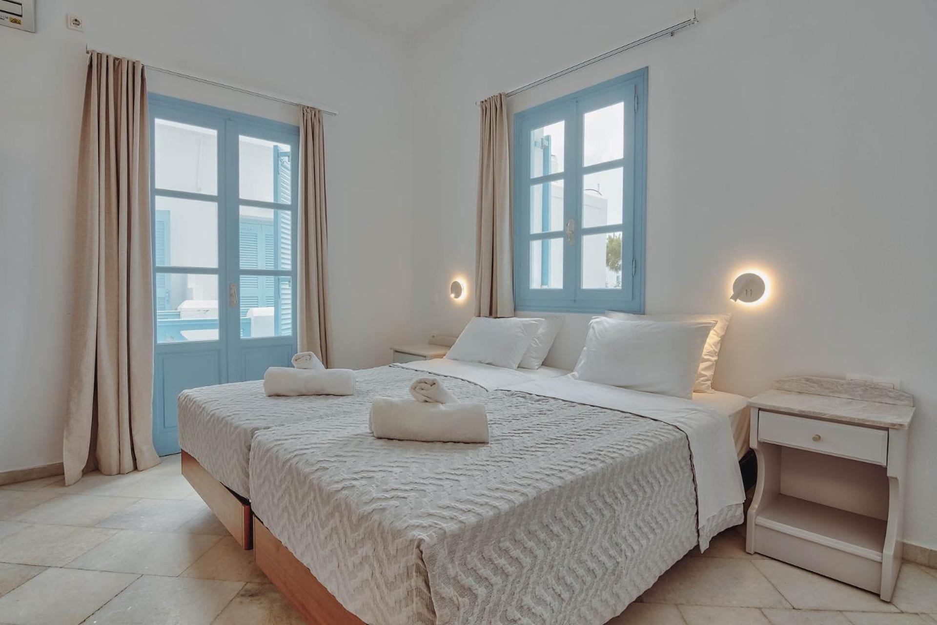 Hotel Mantalena Antiparos Town Екстериор снимка