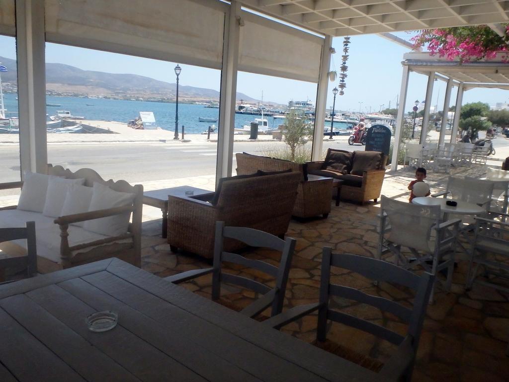 Hotel Mantalena Antiparos Town Екстериор снимка